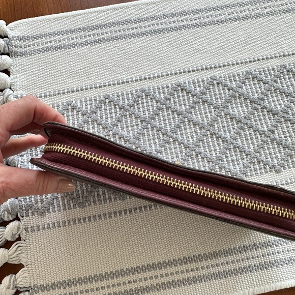 Michael Kors Wallet - Picture 10 of 11